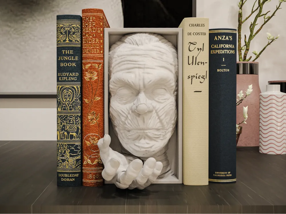 Mummy Book Nook